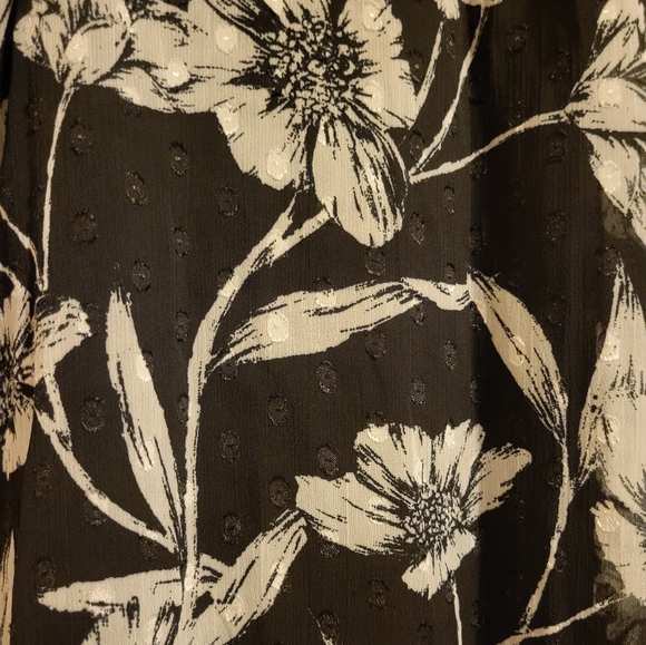 Sara Michelle Open Shoulder blouse Sz Medium - Picture 4 of 5